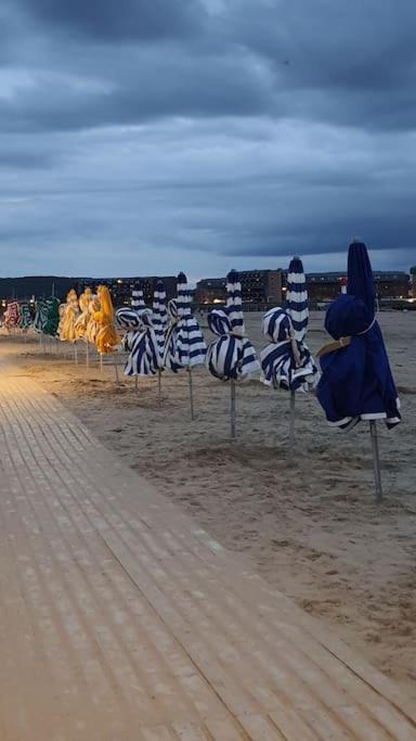 Le Cocooning-Studio Deauville Marina Avec Terrasse Vue Mer Et Plage Eksteriør bilde