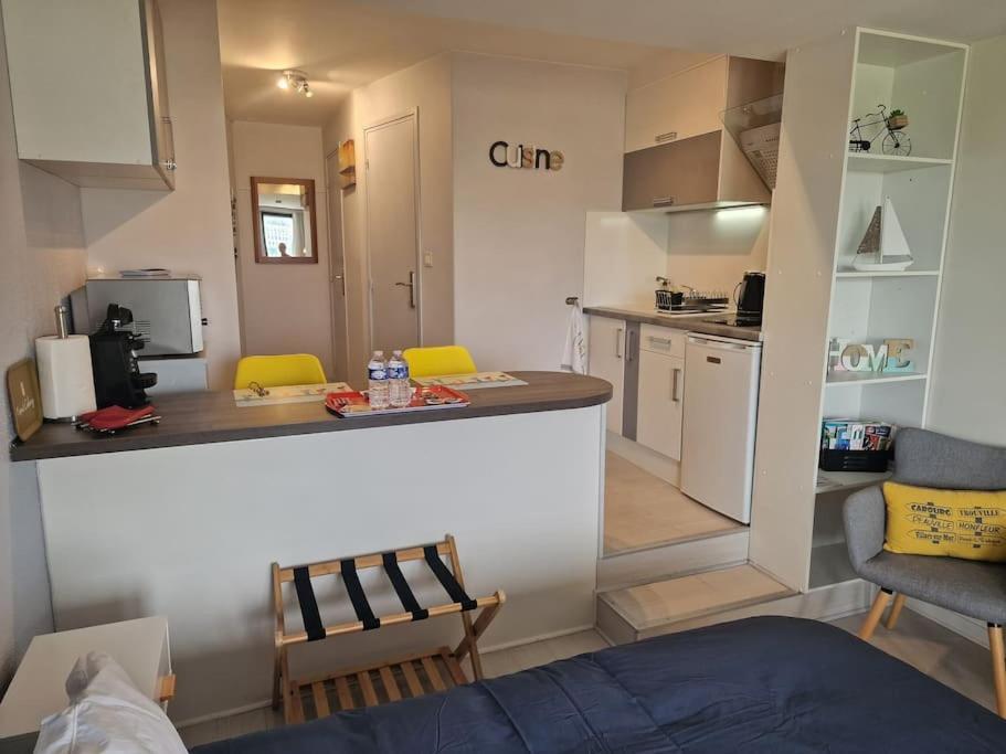 Le Cocooning-Studio Deauville Marina Avec Terrasse Vue Mer Et Plage Eksteriør bilde